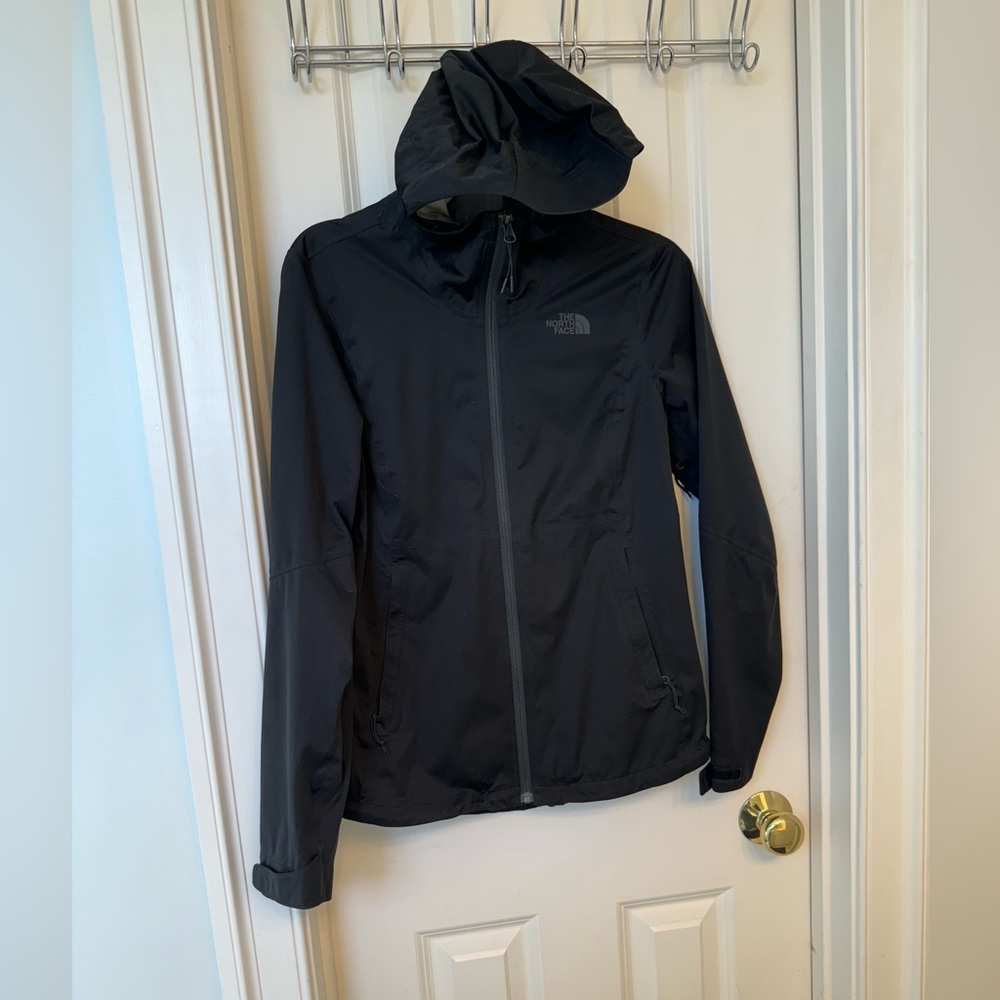 North Face Women’s Small Black Rain Jacket